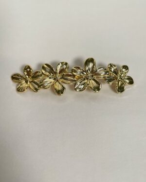 Broche cuatro flores