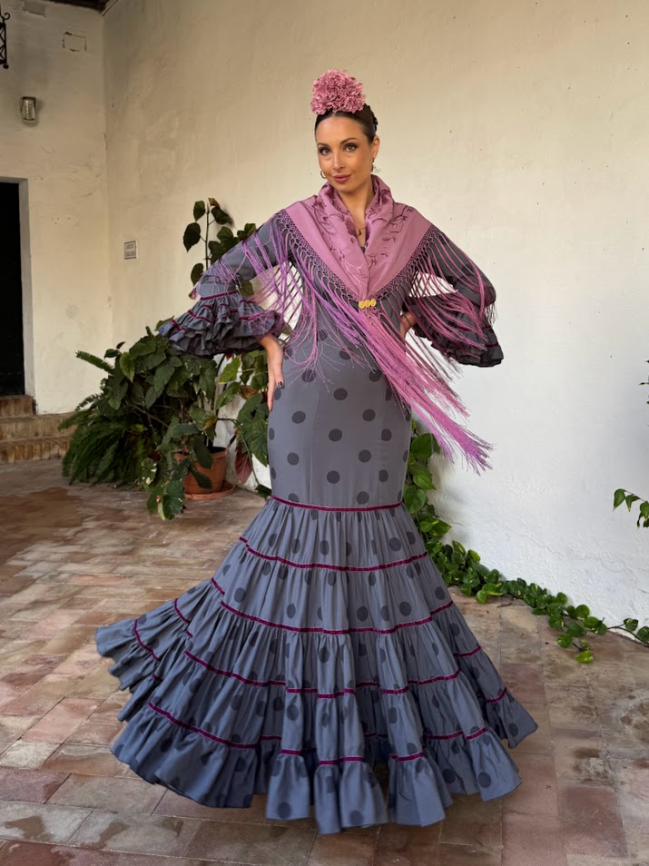 Traje flamenca Huelva lunares (más colores) 9 Traje flamenca Huelva lunares (más colores) - Imagen 9